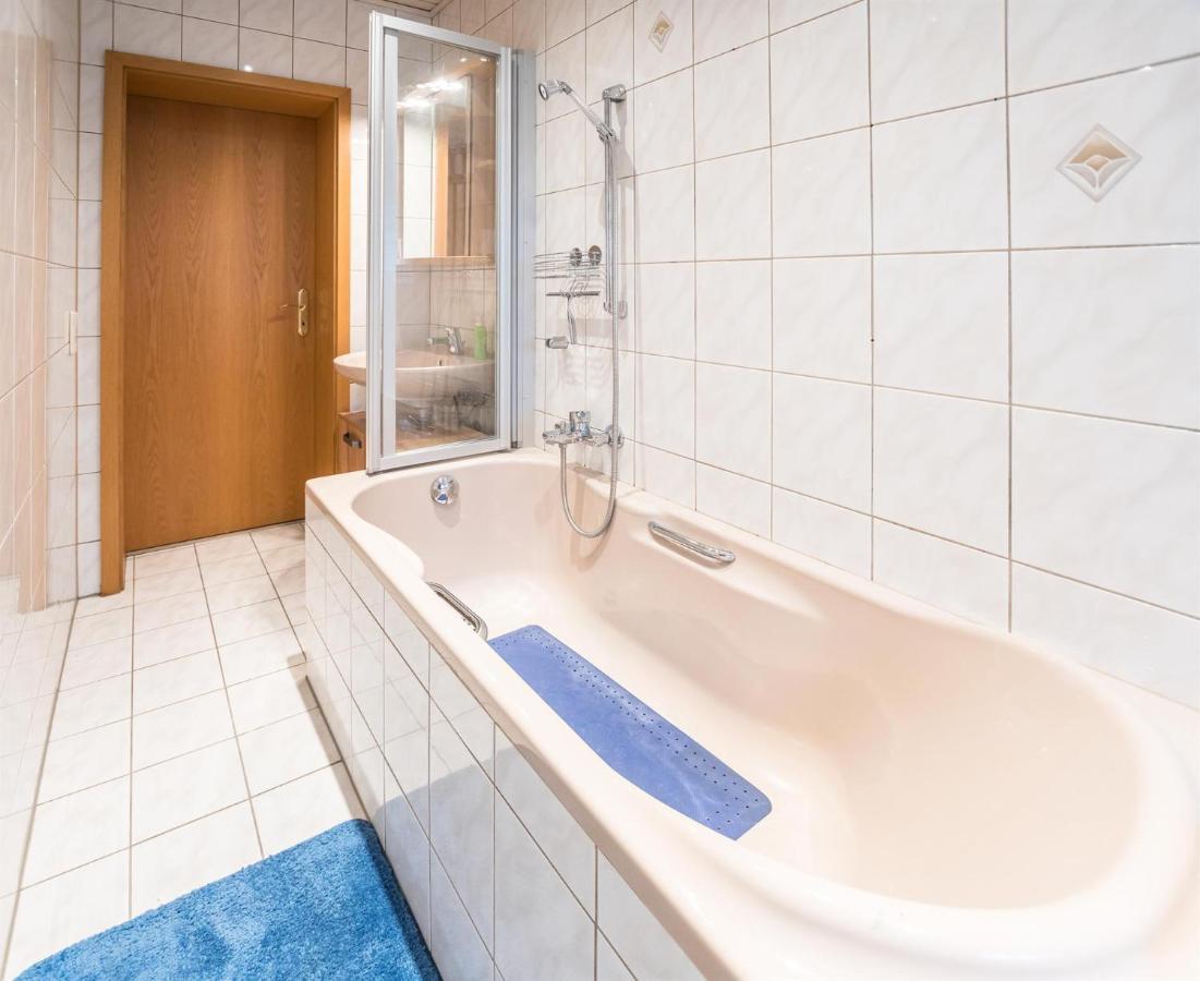Ferienwohnung Romy Наумбург Екстериор снимка